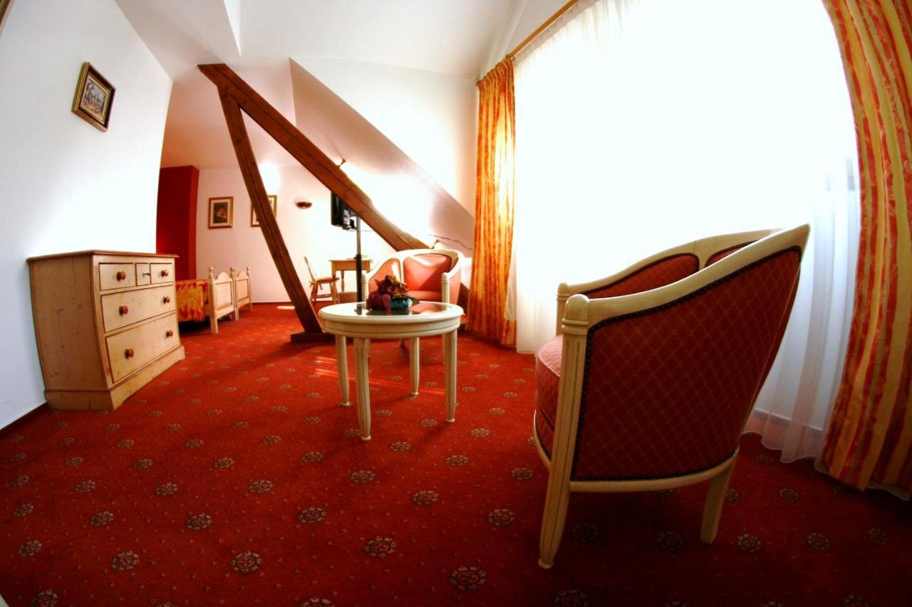 Hotel Saint-Hubert Hambach Екстер'єр фото